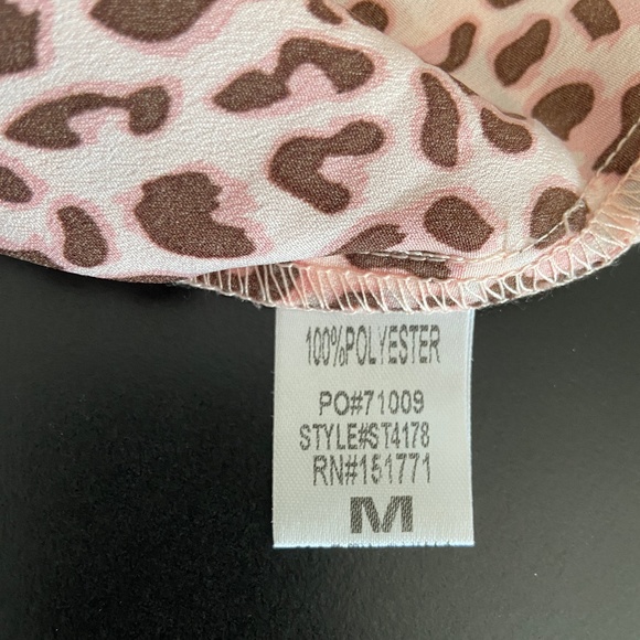 Le Lis Crop Blouse size Med - Picture 6 of 10